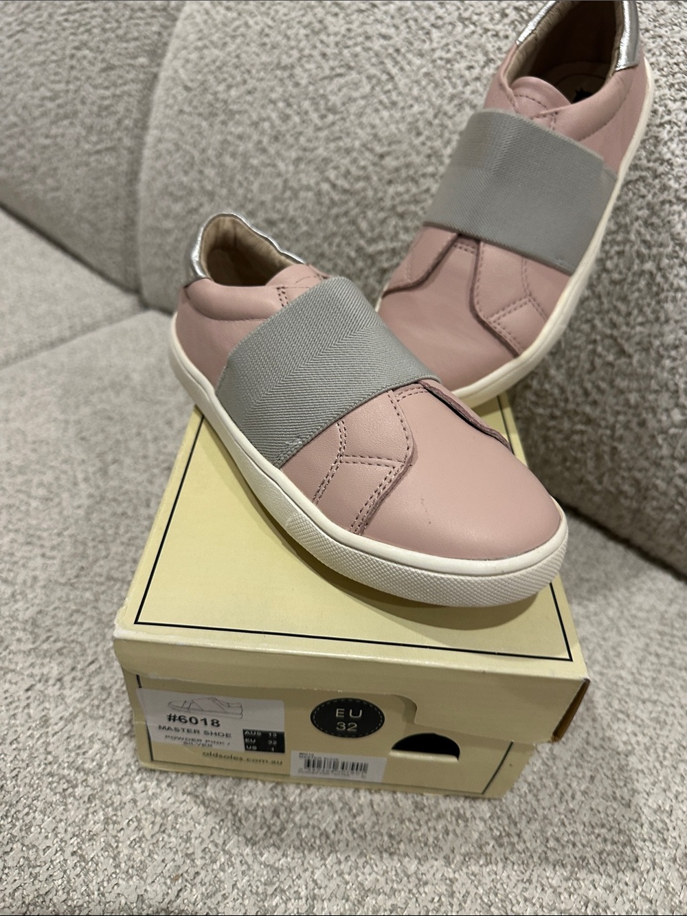 New Old Soles Girls Pink Slip-On Sneakers Elastic Strap US 1 EU 32 Master Shoe